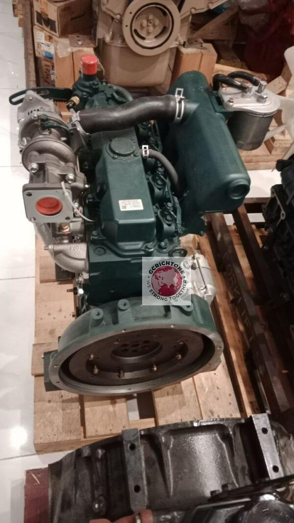 Дизельный двигатель Kubota V2403-T Дизельный двигатель Kubota V2403-T